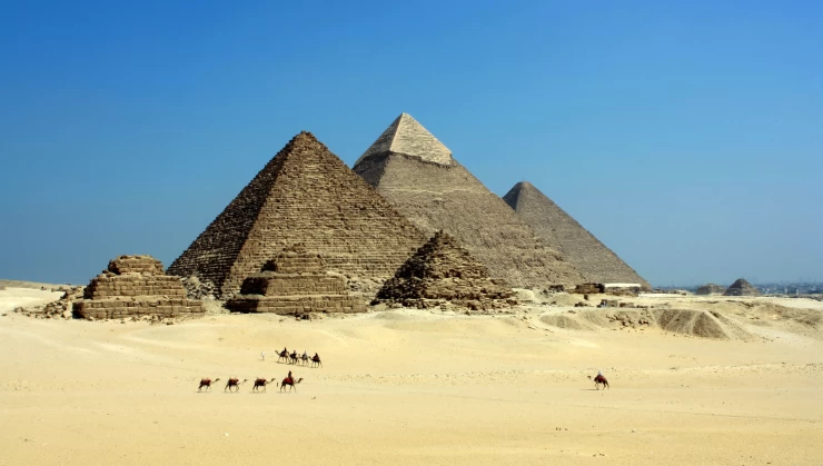 Excursion aux Pyramides , balade en quad et promenade à dos de chameau depuis l'aéroport du Caire