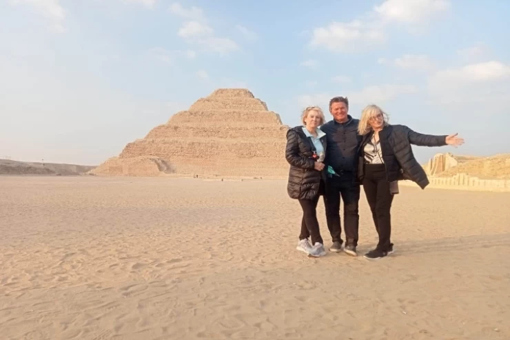 Port Said a Giza, alle piramidi di Saqqara, alla Moschea di Ibn Tulun e al Museo Gayer Anderson.