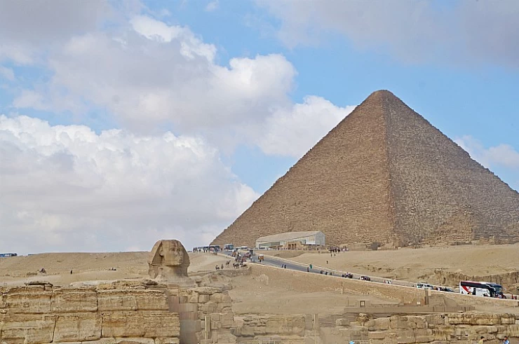 Wheelchair Accessible Tour to Giza Pyramids, Saqqara, and Motor Ride Trip