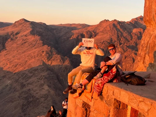 Cairo para o acampamento no deserto de Wadi El Hitan