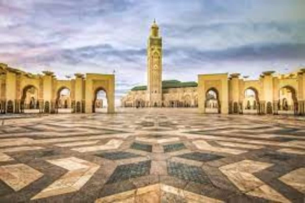 Tour del Marocco in 5 giorni: scopri lo splendore di Casablanca e Marrakech.