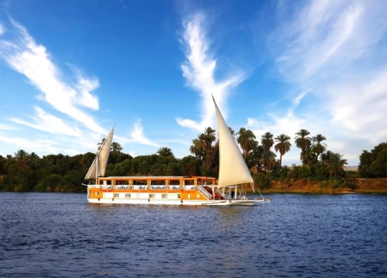 MS Amoura Dahabiya Nile Cruise Tour for 4 Days