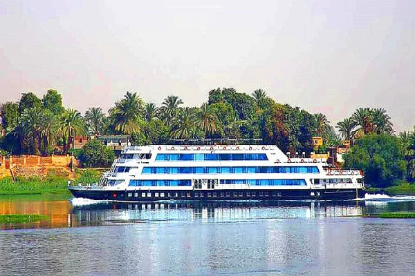 Mövenpick MS Darakum Nile Cruise From Aswan To Luxor