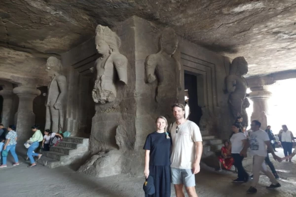 Descubra la cueva y la isla de Elefanta