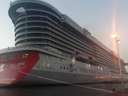 La croisière "Resilient Lady" s'arrête à Port Saïd