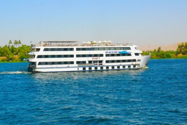 Fantastic 4 Days Trip on Movenpick Prince Abbas Lake Nasser Nile Cruise