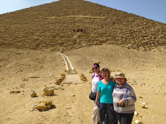 Tour zu den Pyramiden von Gizeh und dem Ägyptischen Museum in Kairo